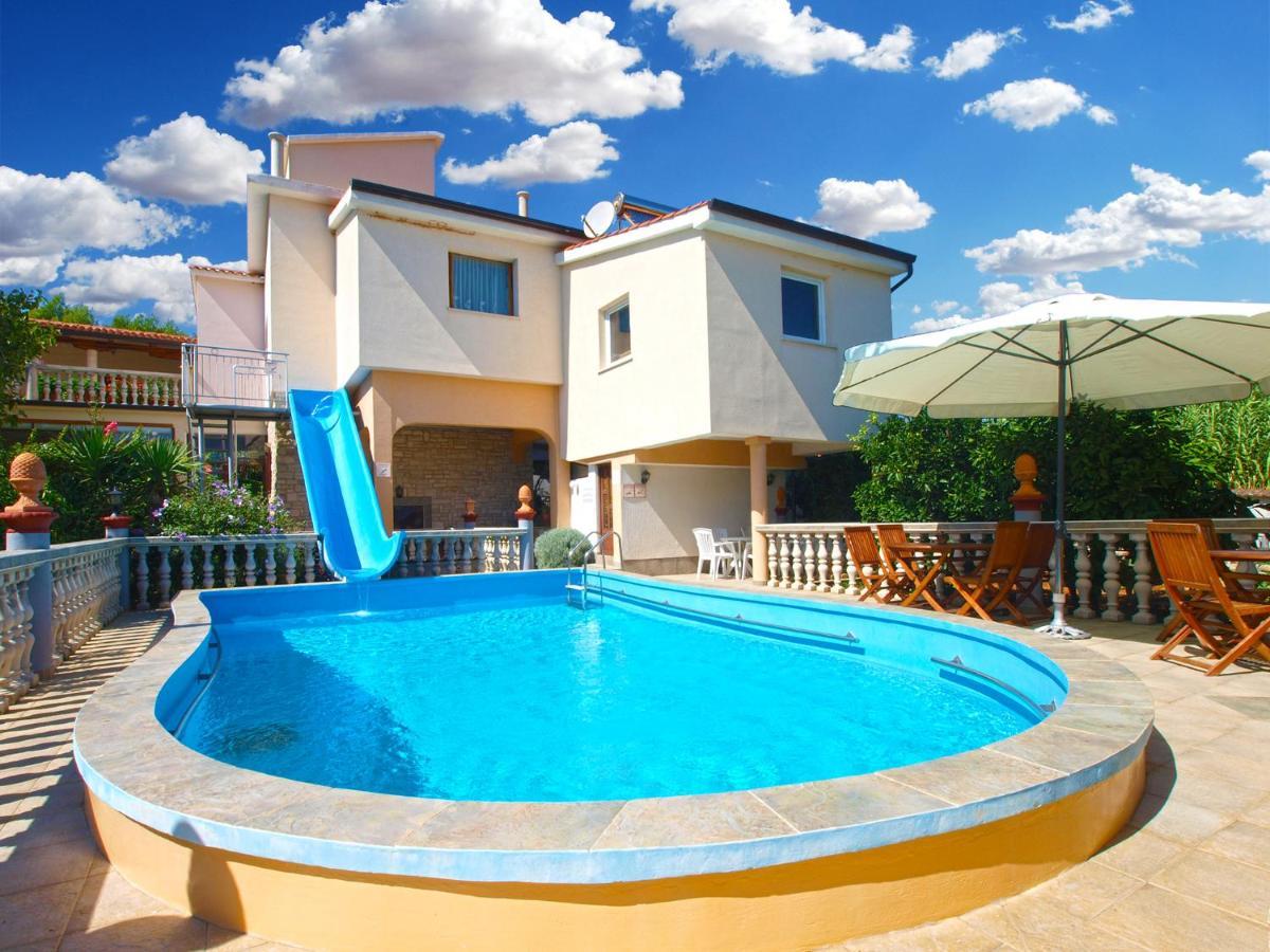 Apartments Vrcevan 811 Медулин Экстерьер фото