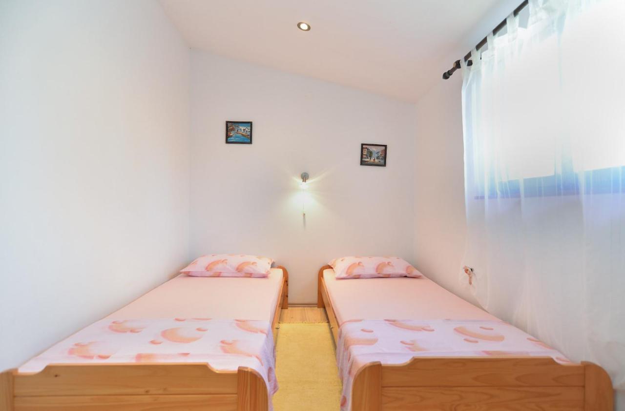 Apartments Vrcevan 811 Медулин Экстерьер фото