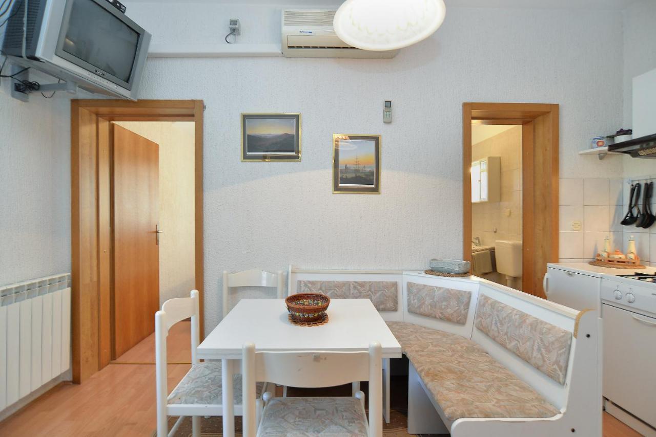 Apartments Vrcevan 811 Медулин Экстерьер фото