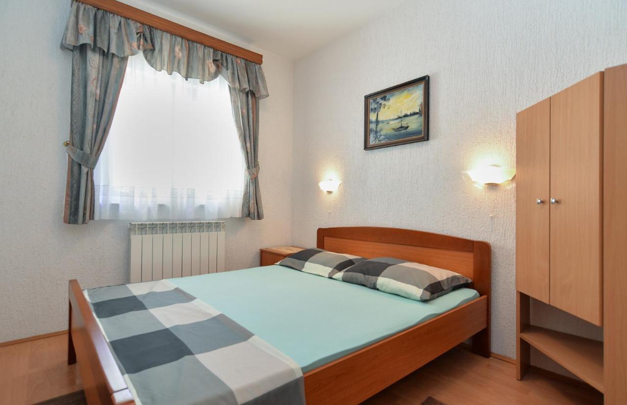 Apartments Vrcevan 811 Медулин Экстерьер фото